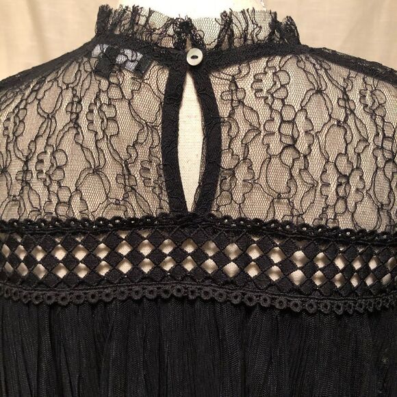 Lumie Lace Blouse Pleated Overlay Black Long Lacey Sleeves Size Small - Picture 3 of 10
